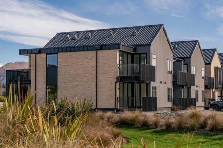 Alps Serenity Retreat - Wanaka Esterno foto